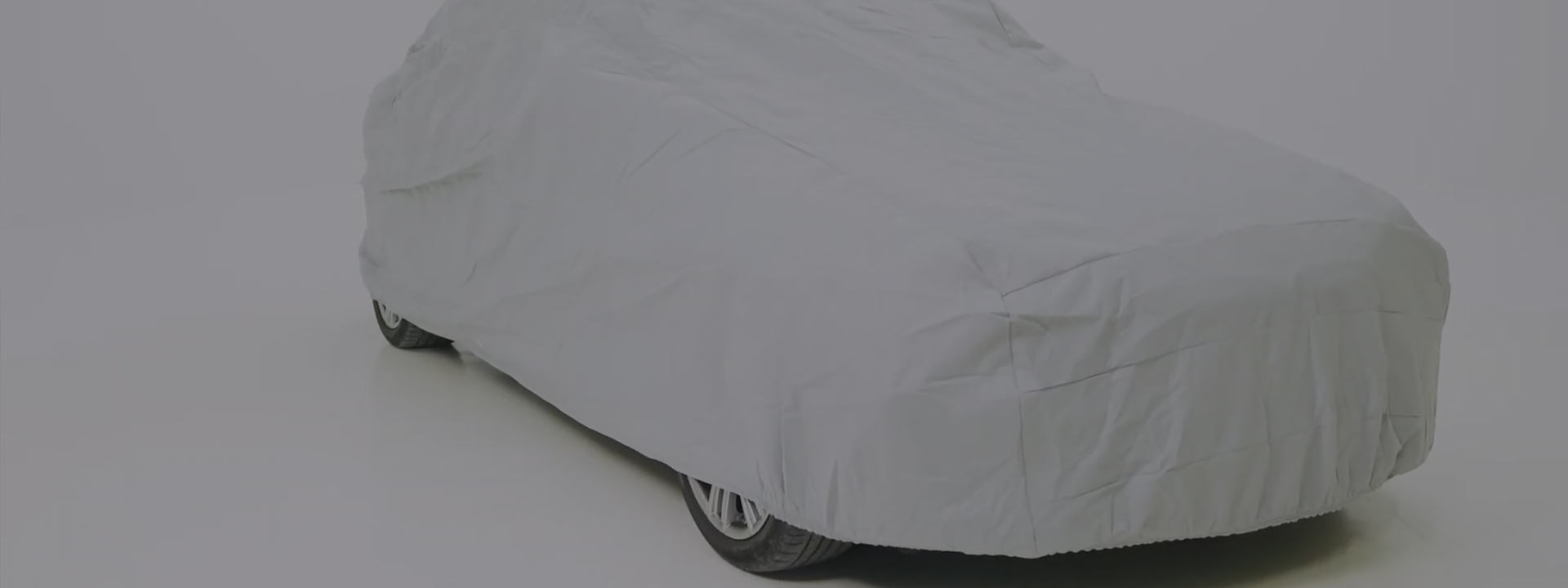 Un telo copri auto consente di mantenere la carrozzeria come nuova